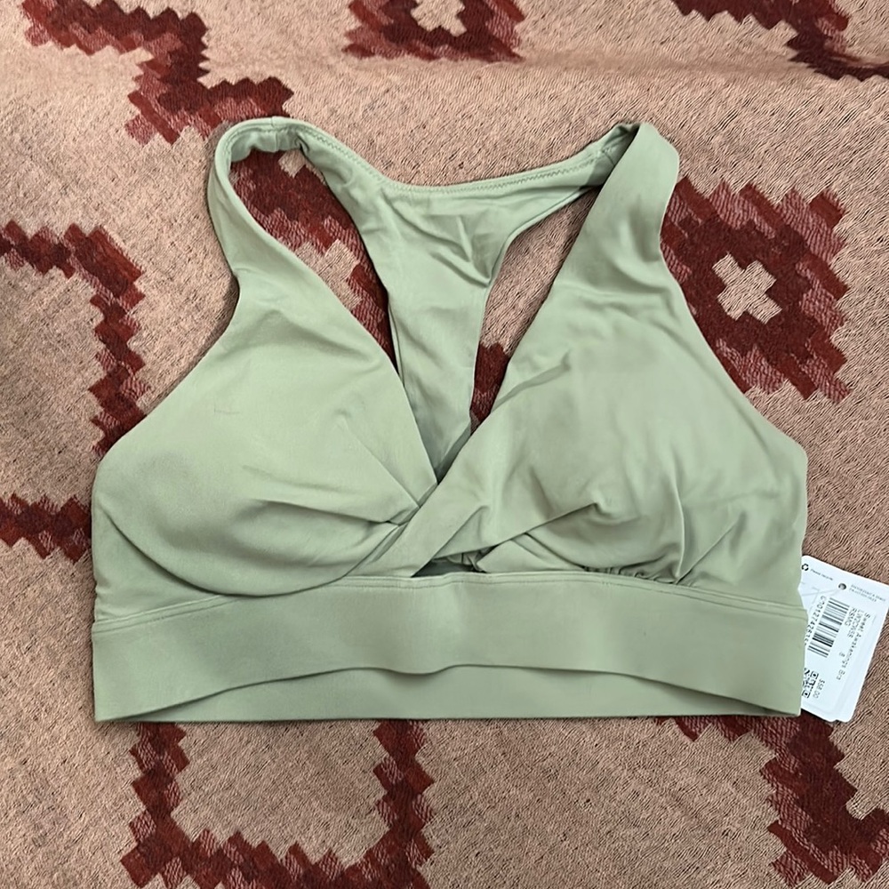 Lululemon Sweet Awakening bra in Rosemary sz 8 NWT